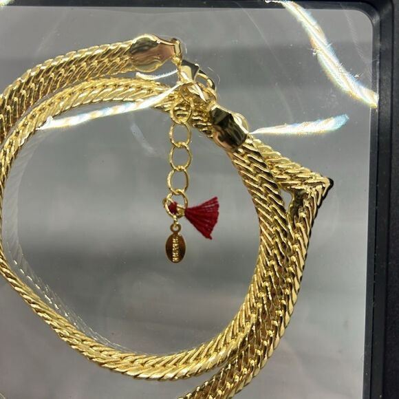 Revolve Shashi V Herringbone Short Gold Chain Necklace - Picture 3 of 5